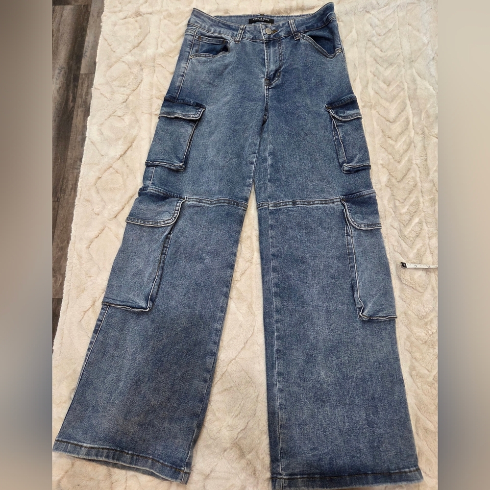 Chic Vintage Women's Blue Cargo Jeans -  Size 7 Fire And Rain Denim